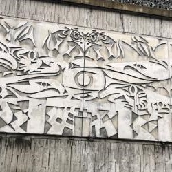 The Story of Life – Susan Point – Lower-Level Roadway – xʷməθkʷəy̓əm (Musqueam)