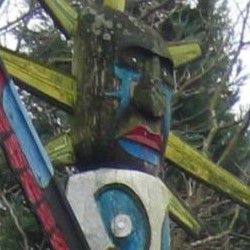 Sun Totem* – Mark George – Lower Lonsdale – Sḵwx̱wú7mesh Úxwumixw (Squamish Nation)