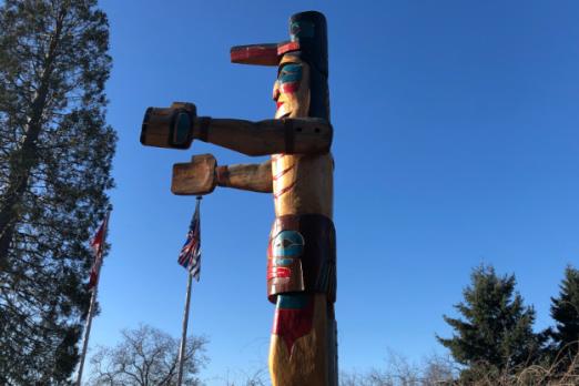 Ridgeway Welcome Pole by Darren Yelton